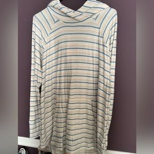 LuLaRoe Amber Hoodie